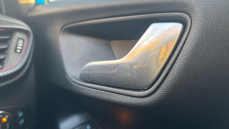 Ford Puma 1.0 EcoBoost Hybrid mHEV 155 ST-Line X 5dr Petrol Hatchback